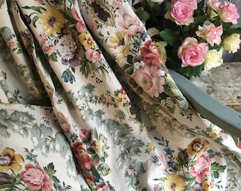 Stunning pair of Sanderson linen union floral curtains in excellent condition.