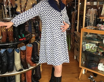 Vintage Retro Poly 60’s - 70’s Navy and White Spring Coat