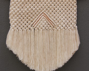 Macrame Wall Hanging 'Jospehine' | Handmade | Unique |