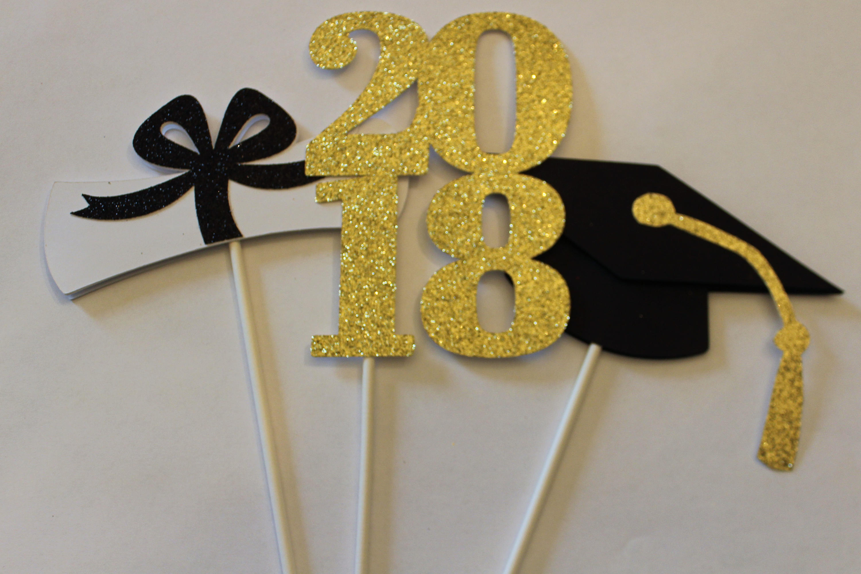 Graduation Party Table Centerpieces Cake toppers Graduation