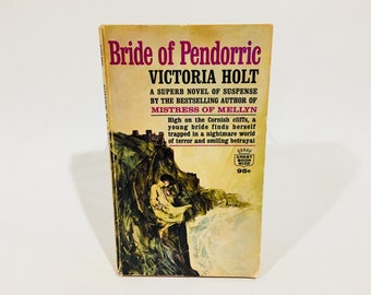 Vintage Gothic Romance Book Bride of Pendorric by Victoria Holt 1963 Paperback