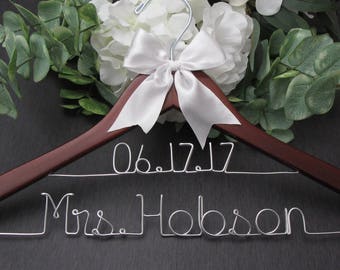 Personalized Hangers for Wedding - Wedding Hangers Name - Personalized Wedding Dress Hanger - Bride Hanger with Date - Bridal Hanger