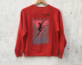 Red ~ Ski ~ Paradise ~ Squaw Valley USA ~ Crewneck ~ Sweatshirt ~ Womens Large ~ 80's ~ Vintage