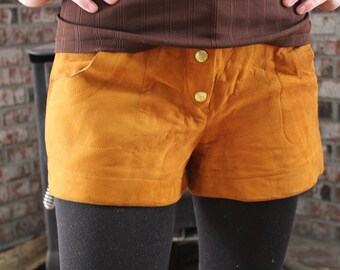Vintage 70s Leather Suede Tan Shorts Button Up 30" Waist