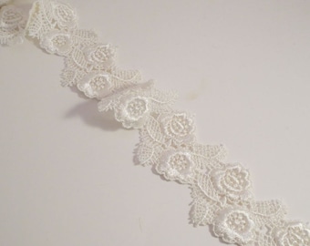 Ivory Floral Design Venise Lace Trim Wide--One Yard