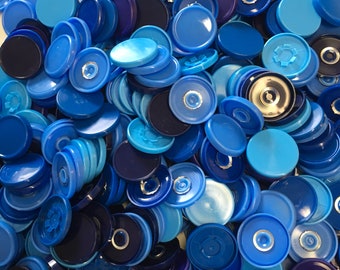 Medicine flip off vial caps for crafts: blues 22mm caps 500+ pieces