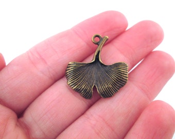 10 ginko leaf charm pendants, brass plated, D17