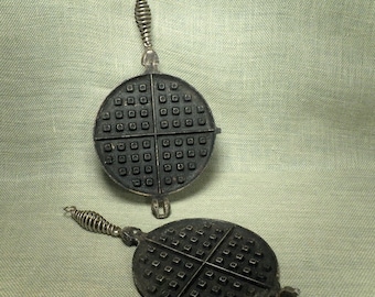 Vintage Cast Metal Waffle Iron - Wear-Ever - Rustic Kitchen Decor