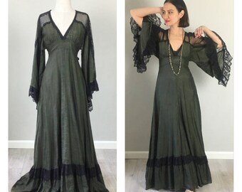 Vintage 70s Gunne Sax Maxi Goth dress Small