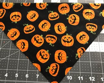 Halloween Dog Bandana (Medium)