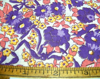 Vintage 1940's Cotton Fabric DAISY FLORAL Purple Lilac Yellow Pink White 17" Wide By 18" Long InvGT