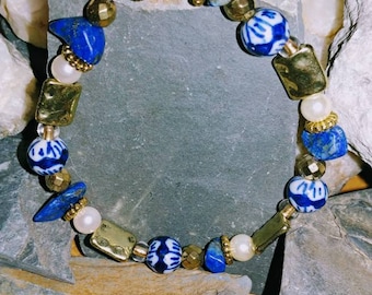 Boho Chic Dainty Blue Clasp Bracelet