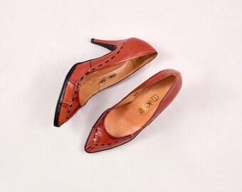 80s woven leather heels / 7.5 - 38 / pointed toe heels / stilettos / boho heels / brown woven heels / leather pumps / pointed toe
