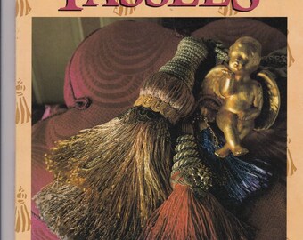 82 Page Book of Creative Tassels. 286.