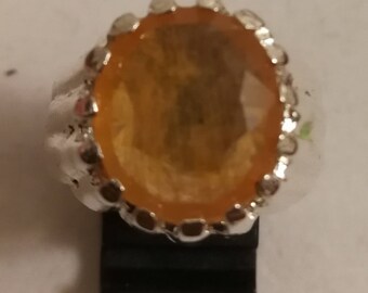YELLOW SAPPHIRE RING