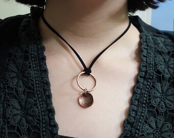 Canadian Penny Coin Necklace. Handcrafted Copper Necklace Custom Made with Canada Penny. Birthday Gift, Penny Jewelry, Custom Coin Jewelry.