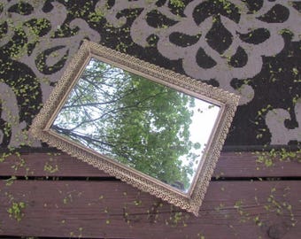 Lovely Vanity Dresser Mirror Gold Tray