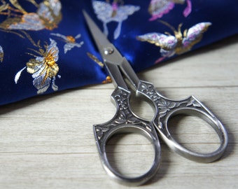 Embroidery scissor, Gray Stainless Steel Scissors, decorative scissor, Scissors 11.5cm x5.8cm, sewing supplies, sewing scissor
