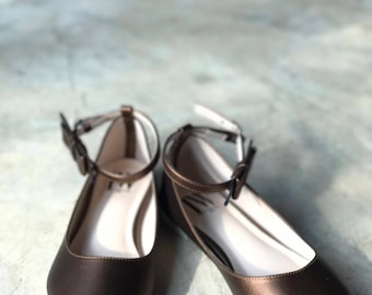Women Slip On - Pointed Toe Flats! (Dark Brown Color)