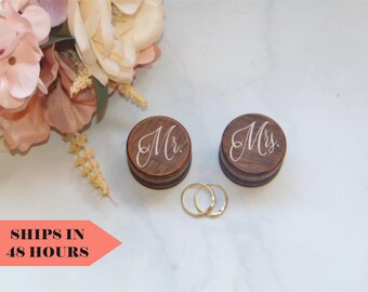 Mr. & Mrs. Rustic Ring Box. Ring Holders, Rustic Ring Bearer, Barn Wedding, Handmade Ring Holder, Bridal Shower Gift, Ceremony Decor, Couple