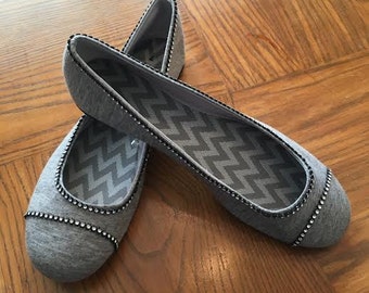 Class and bling meets simple elegance! size 7