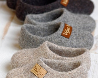 Felt kids slippers- felted baby slippers- wool baby clogs- kids felt shoes- wool slippers for children- natural wool slippers