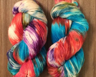 Hand Dyed Yarn worsted weight 100% merino wool 100g Grand Illusion