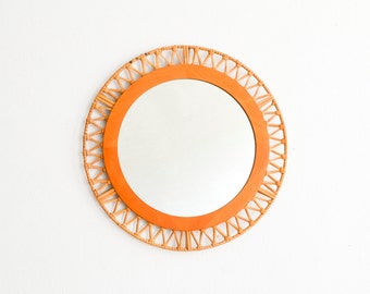 Rattan mirror, vintage mirror, wicker mirror, 60s mirror, mirror with wicker frame, round mirror