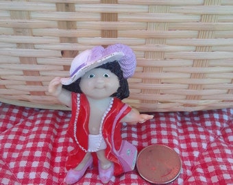Vintage cabbage patch figure