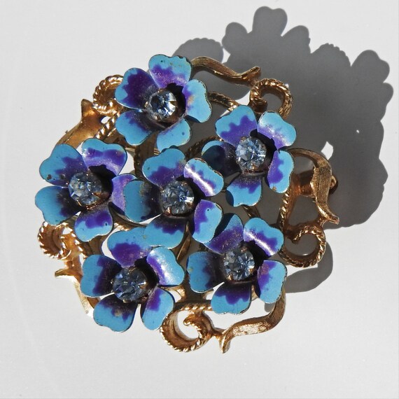 Vintage enameled metal flower Sky blue violet
