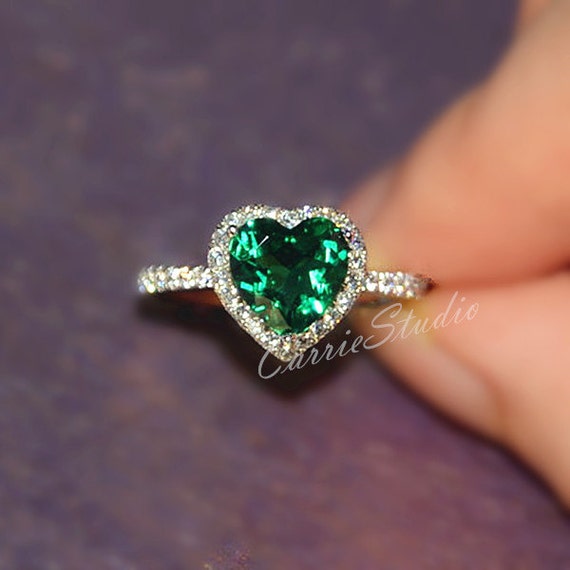 8mm Heart Cut Emerald Ring Engagement Ring/ Wedding Ring 925