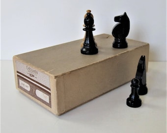 Vintage Horn natural and Black wood Chess pieces, 3" tall, vintage toys and games, original cardboard box, Father's Day, gift idea