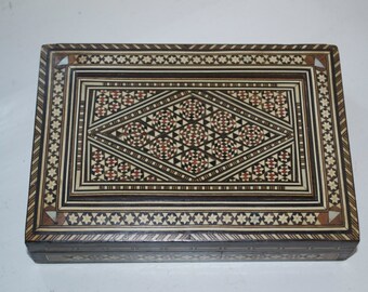 Vintage Inlaid marquetry Musical Jewellery Box Music Box