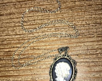 Silver vintage Cameo necklace