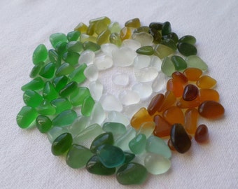 Véritables verre de mer, 100 pcs d'environ de 0.5 à 1 cm. Lot idéal pour décoration, bijoux, mosaïque, collection...