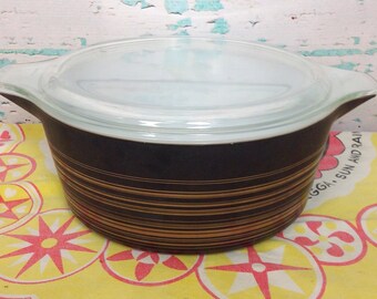 Vtg Pyrex Terra 475 Round Baking Casserole Dish With Lid | Black Tan Striped| Vintage Kitchen | Matte Finish | Baking Cooking | 1980s 80s