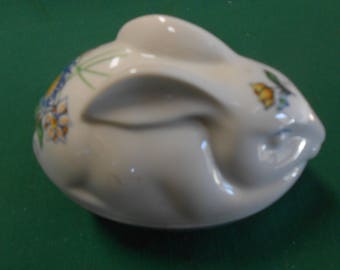 Roma Al Fresco Rabbit Trinket Box