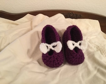 Crochet Baby Mary Janes Shoes with Bow