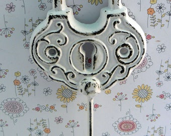 Padlock Shabby Elegance Hook Jewelry Holder Lock Key Hook Classic White Leash Jewelry Coat Hat Keys Bathroom Towel Mudroom Nursery Hook