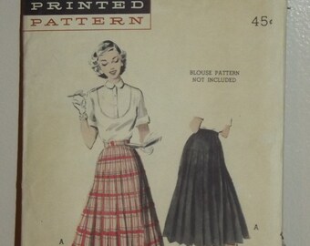 Butterick Pattern 6274 - 1950s Pleated Skirt Hips 33 Waist 24
