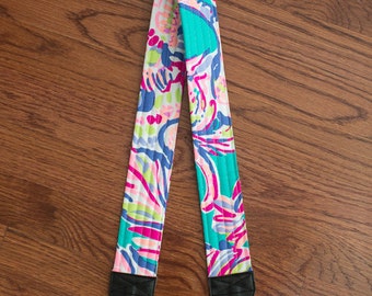 CAMERA STRAP in Lilly Pulitzer 2016 Safari Sighted