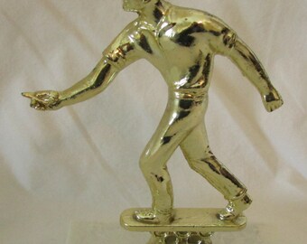 Dartball Player Trophy Topper (Figurine)