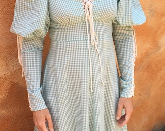 Whimsical green gingham corset Gunne Sax dress. Vintage 7.