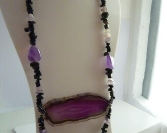 Necklace agate, amethyst and onyx