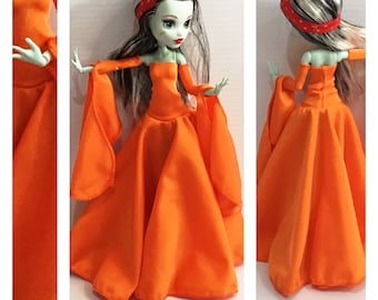 Goth Dress, Armbands made to fit Articulated Monster High Dolls - Handmade Doll Clothes