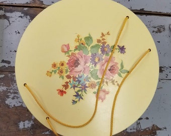 Vintage Yellow Wicker Sewing Box/Bright/Colorful Flower Decals/Free Shipping/1950's Sewing Container/Sewing Storage/Useful for Seamstress