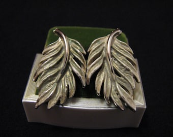 Vintage Gold Tone White Enameled Feather Leaf Clip Earrings