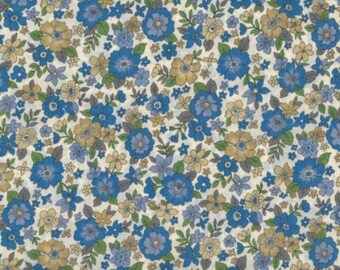 Coupon of 45 x 55 cm fabric ruffled flower