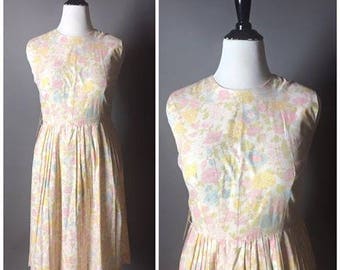 Vintage 50s dress / 1950s dress / cotton dress / day dress / floral dress / summer dress / pin up dress 8038