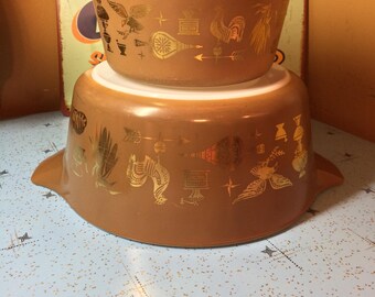 2 Vintage PYREX EARLY AMERICANA Cinderella Mixing Bowls # 473 2.5 Qt #475 1.5 Qt